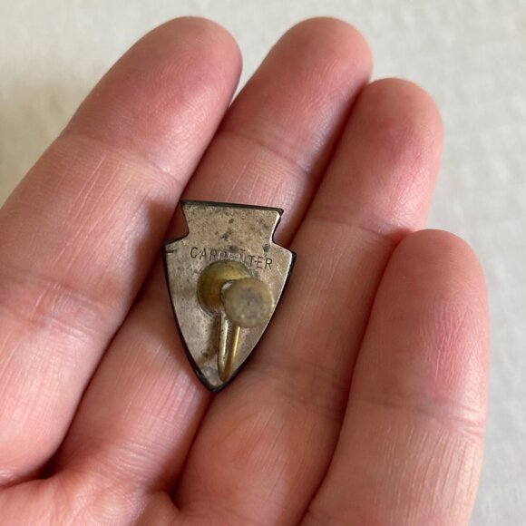 Vintage Jewelry Set Lucite Arrowhead Necklace And Screw On Earring - Picture 7 of 9